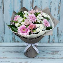 Букет цветов из:  Герберы, Альстромерии и Хризантемы в Оранжереях