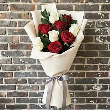 Букет цветов из:  Розы в Оранжереях
