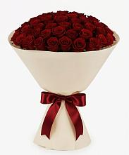 Букет 101 Бордовая роза Блэк Бакарра в Оранжереях