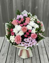 Букет цветов из:  Альстромерии, Гвоздики, Розы и Хризантемы #REPLACE_PRED# Оранжереях