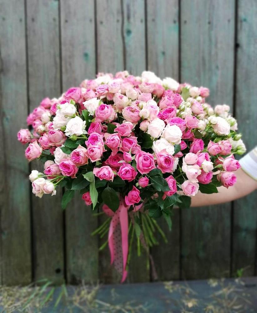 Букет Розовые кустовые розы Натали и Лав Лидия в Оранжереях