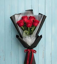 Букет цветов из:  Розы в Оранжереях