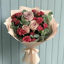 Букет цветов из:  Гвоздики и Розы #REPLACE_PRED# Оранжереях