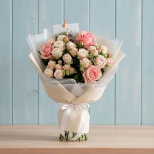 Букет цветов из:  Розы в Оранжереях